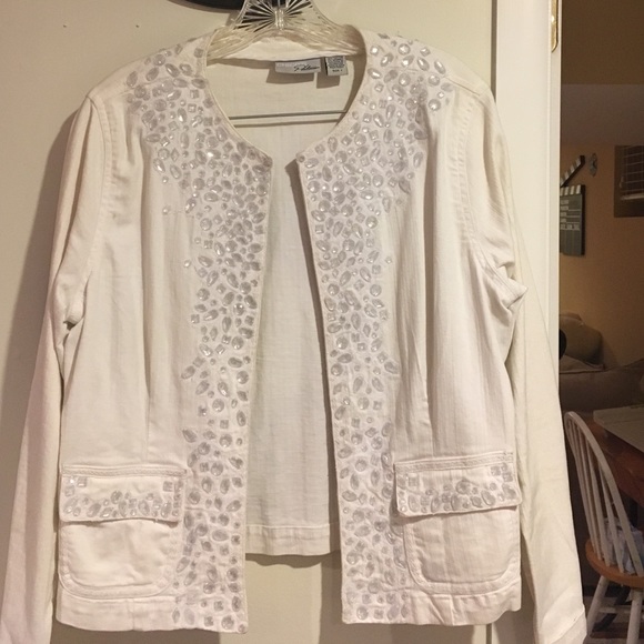 Chico's Platinum white jacket size 1
