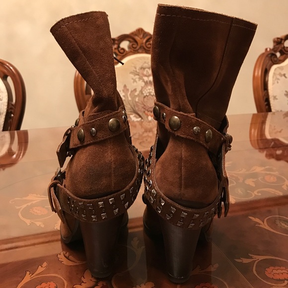 Steve Madden rugged Seude boots - Picture 3 of 4