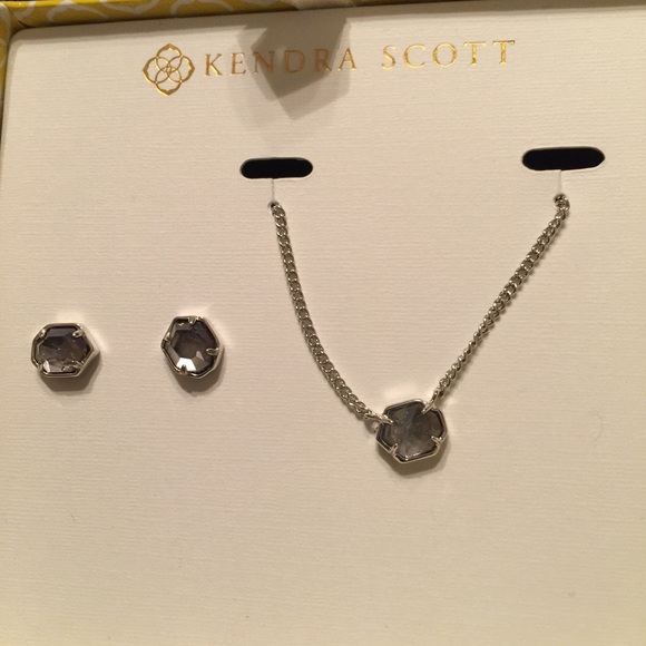 KENDRA SCOTT SET