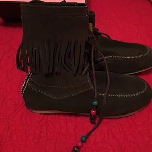 Fringed boots