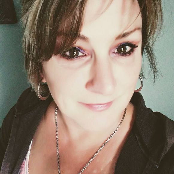 Meet your Posher, Sheila