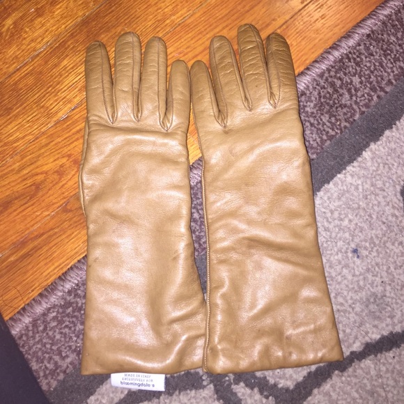 Bloomingdales leather gloves brown tan