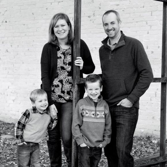 Meet your Posher, Jenni - Picture 1 of 1