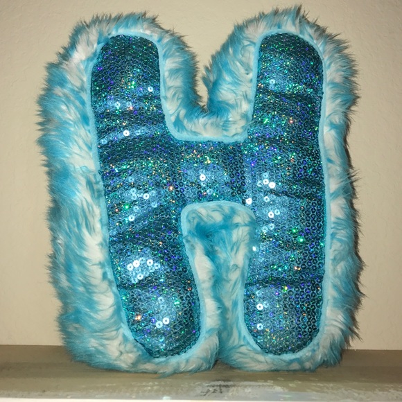 Pillows - Picture 2 of 3