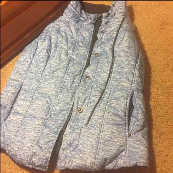 Zella - Picture 3 of 3