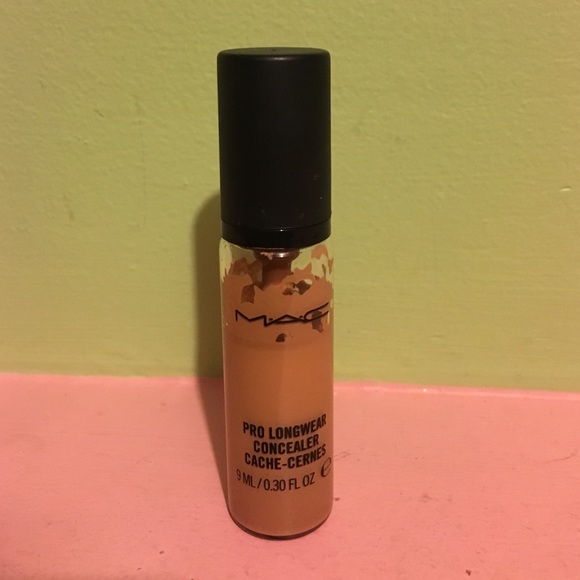 MAC pro long wear concealer!