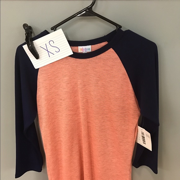 Lularoe randy tee