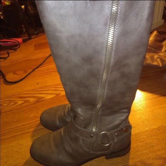 Gray riding boots size 6