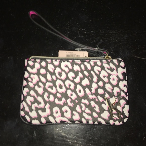 Super cute VS "makeup bag"