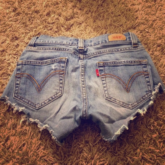 LEVI SHORTS!
