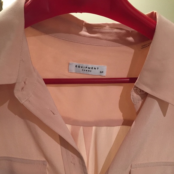 SOLD OUT Equipment Signature Silk Blouse Shirt - Picture 2 of 3