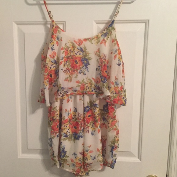 Small floral romper - Picture 4 of 4