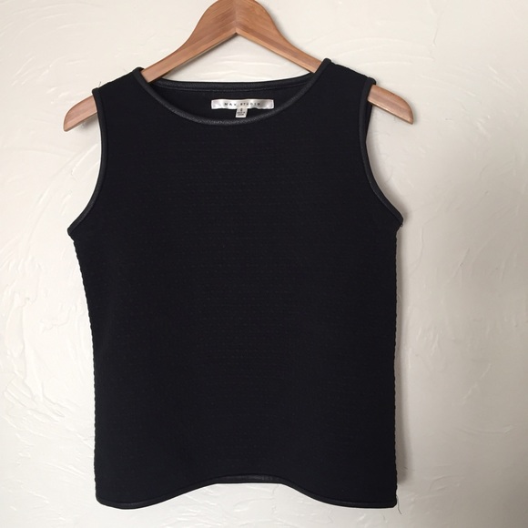 Black, quilted cropped tank