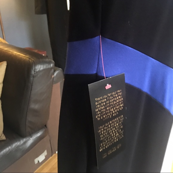 Dress - Picture 2 of 3