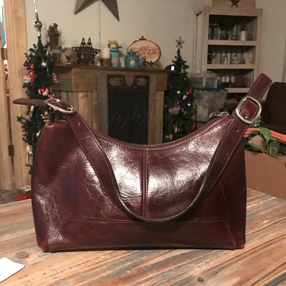 Beautiful brown leather handy