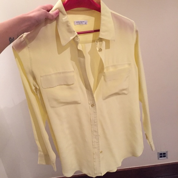 SOLD OUT Equipment Signature Silk Blouse Shirt - Picture 3 of 3