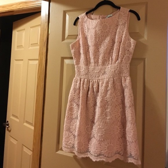 Light pink floral lace Jun & Ivy dress
