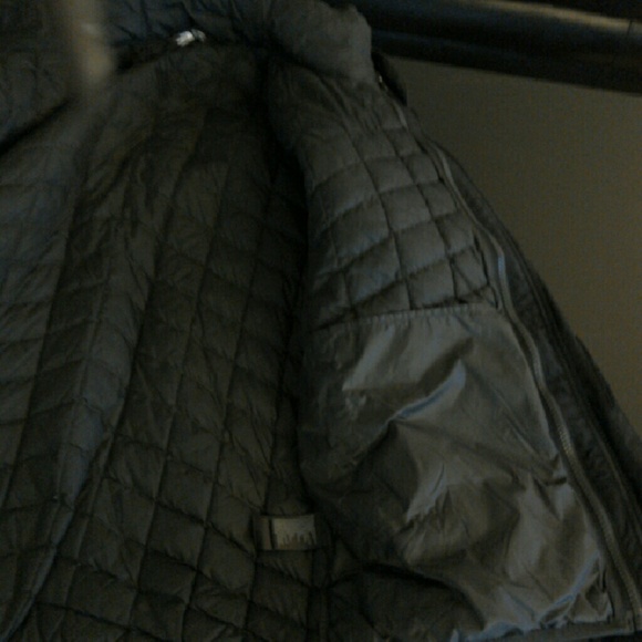 Black North Face Jacket - Picture 2 of 4