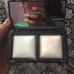 Bare minerals translucent powder and highlighter
