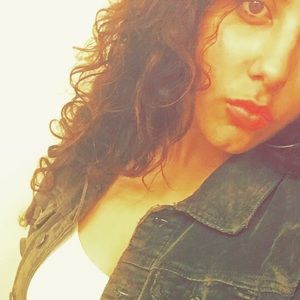 Meet your Posher, Jullissa