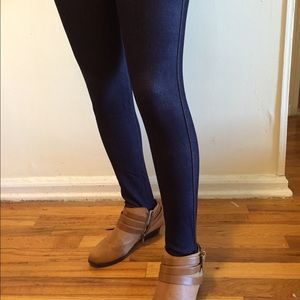 NWOT - Soft stretchy jeggings
