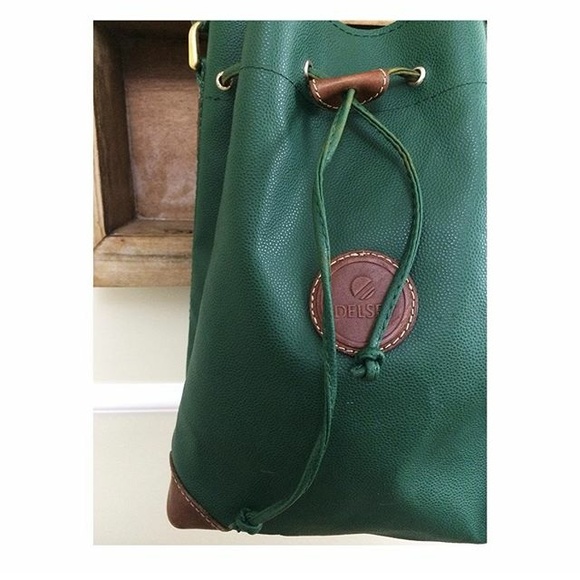 Vintage Delsey bucket bag - Picture 2 of 4