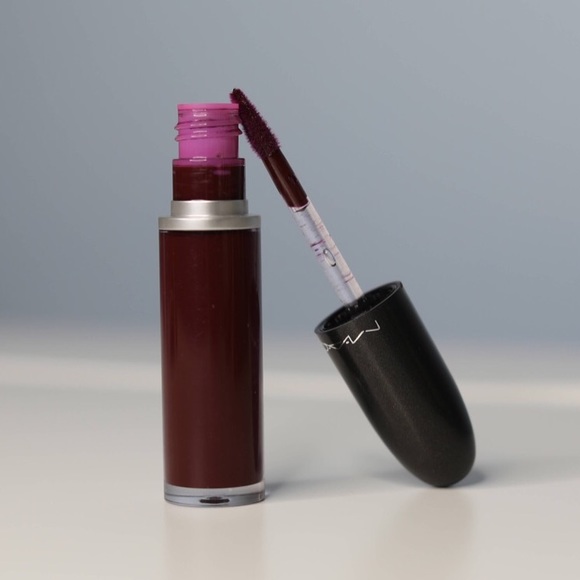 MAC Retro Matte Liquid Lipcolour - High Drama