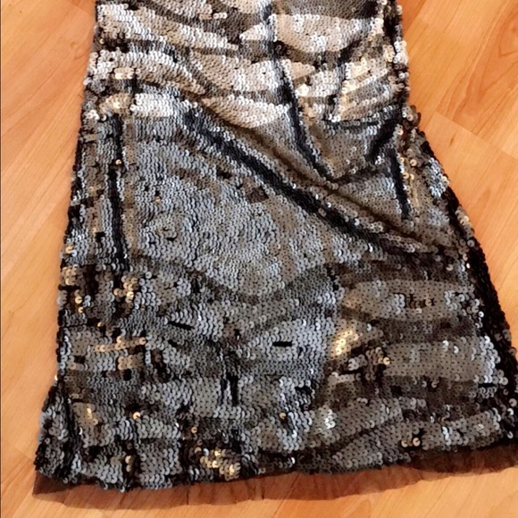 Dress đź‘— - Picture 2 of 2