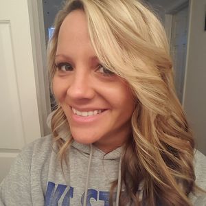 Meet your Posher, Stefanie