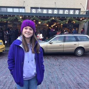 Meet your Posher, Maya