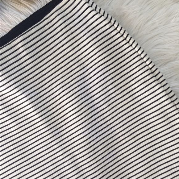 loғт • ѕтrιped ĸnιт ѕĸιrт - Picture 2 of 3