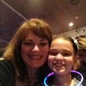 Meet your Posher, Holly