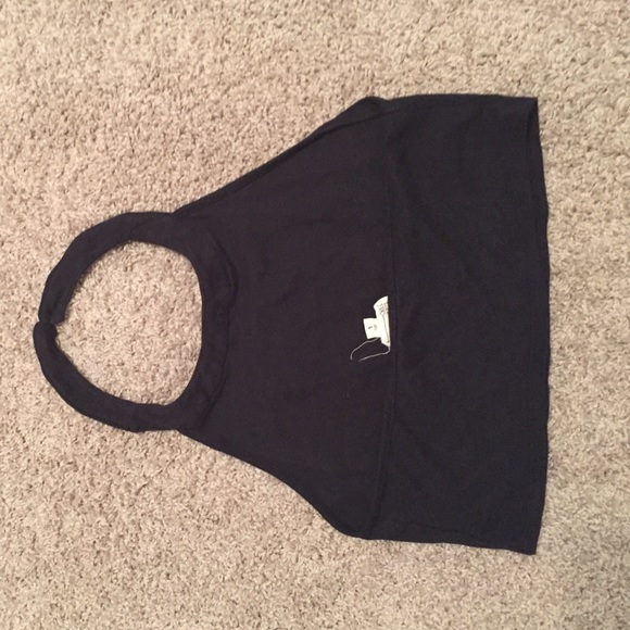 Black and white halter top with elephant graphic - Picture 2 of 3