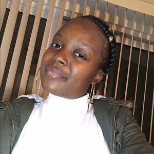 Meet your Posher, Jasmin