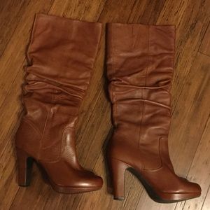 Gianni Bini size 8 brown boots