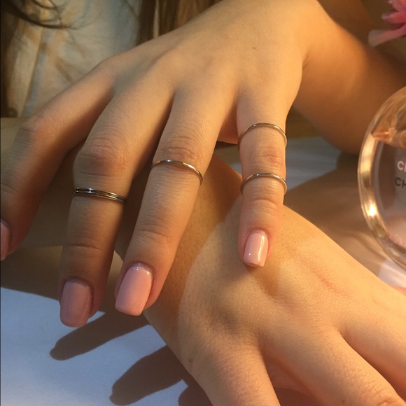 ❌SOLD!!!!❌ MIDI Rings - Picture 2 of 3