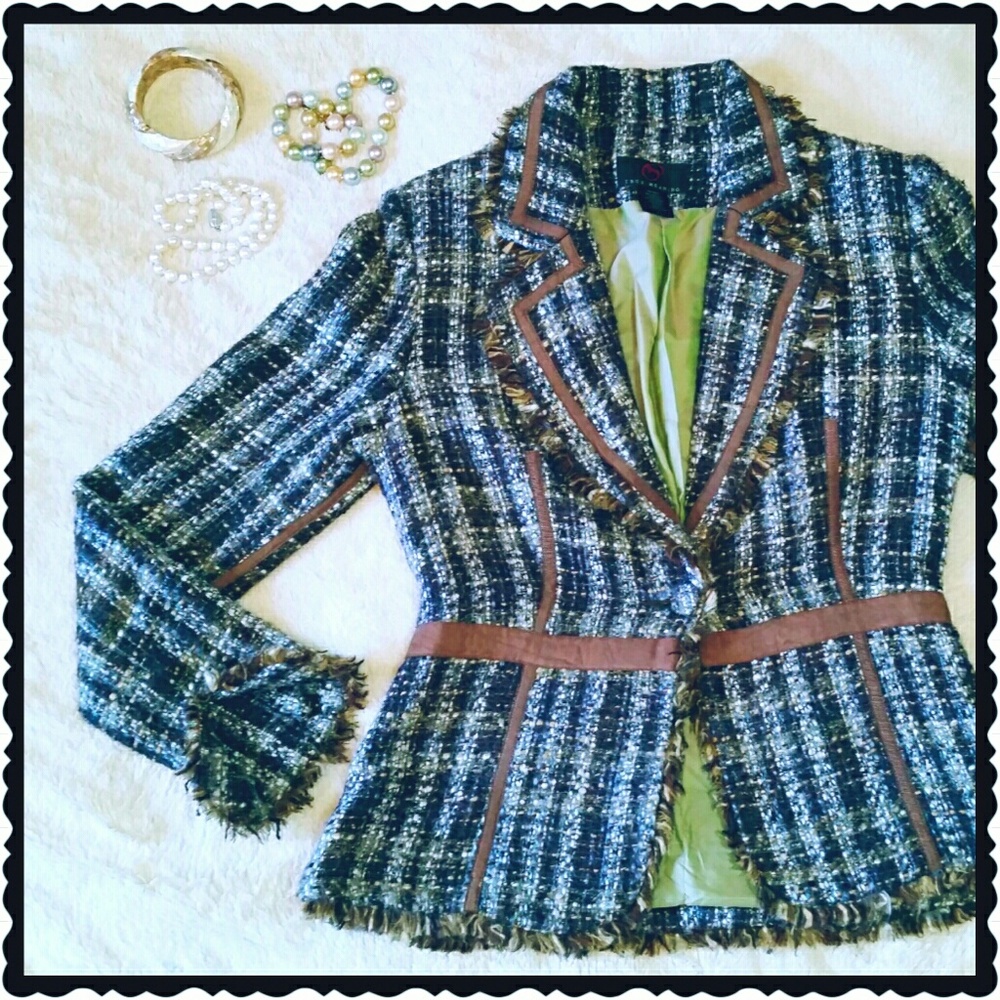 💲⬇Chic Boucle Tweed Blazer Deleting 3/31