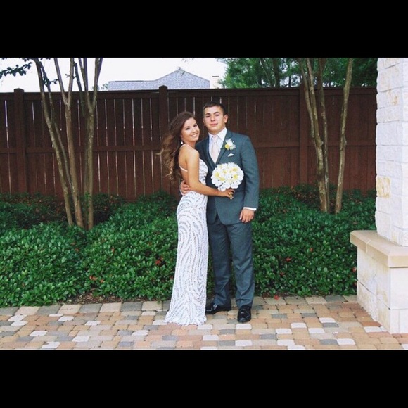 Prom dress - Picture 3 of 4