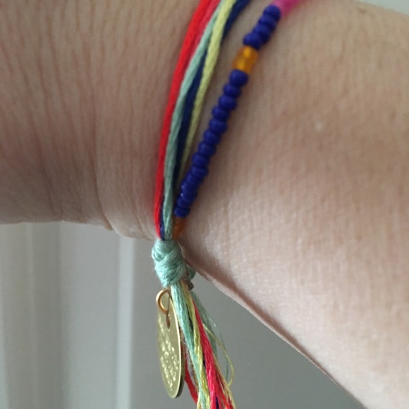 Mya Fighting Hunger Bracelet handmade in Haiti - Picture 6 of 7