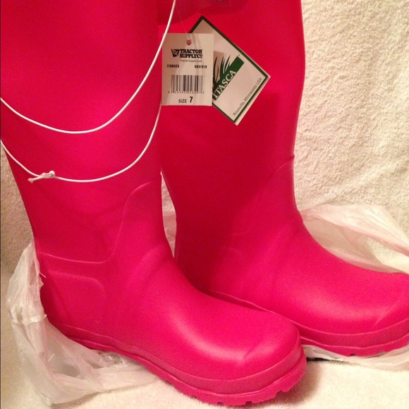 TSC PINK RUBBER BOOTS - Picture 2 of 3