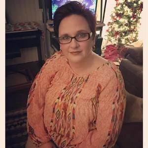 Meet your Posher, Lora