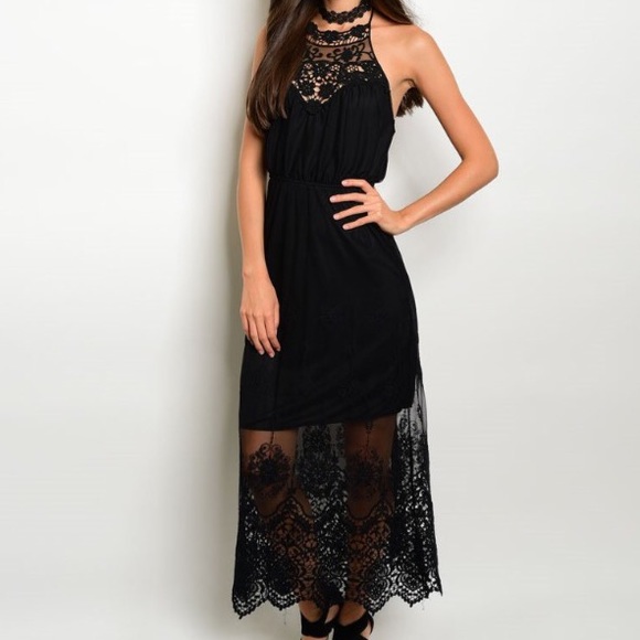 🔥”Brie” Black Lace and Crochet Halter Dress🔥 - Picture 2 of 3