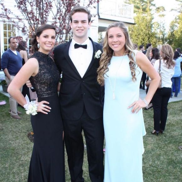 Meet your Posher, Katie - Picture 4 of 4