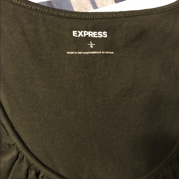 Express Ruffle Tank - Picture 3 of 4