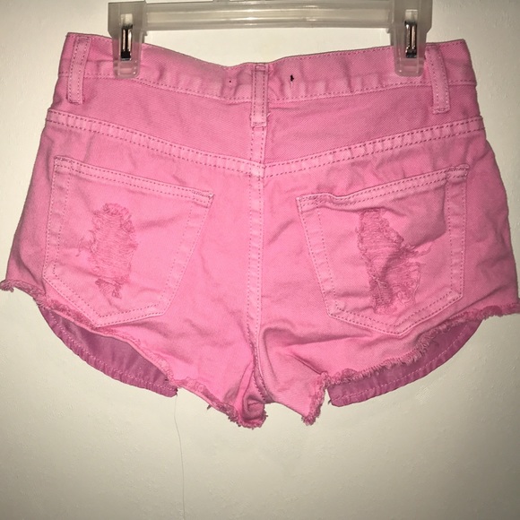 Shorts - Picture 3 of 4