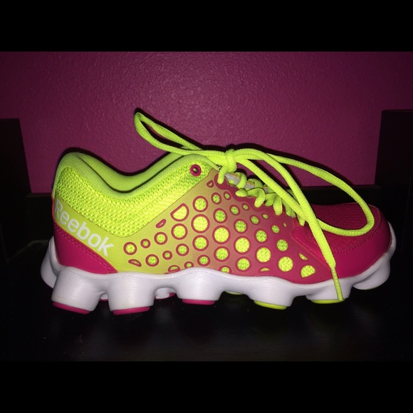 Shoes - Picture 2 of 4