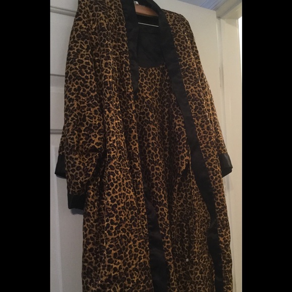 Two piece night gown- never worn
