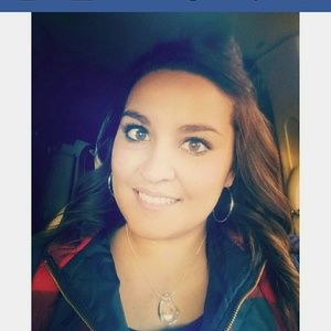 Meet your Posher, Devin