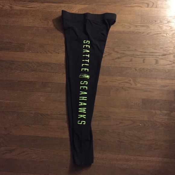 Victoria's Secret PINK Seattle Seahawks leggings