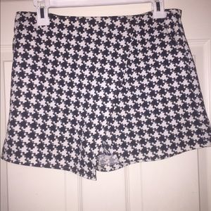 Missguided houndstooth skort